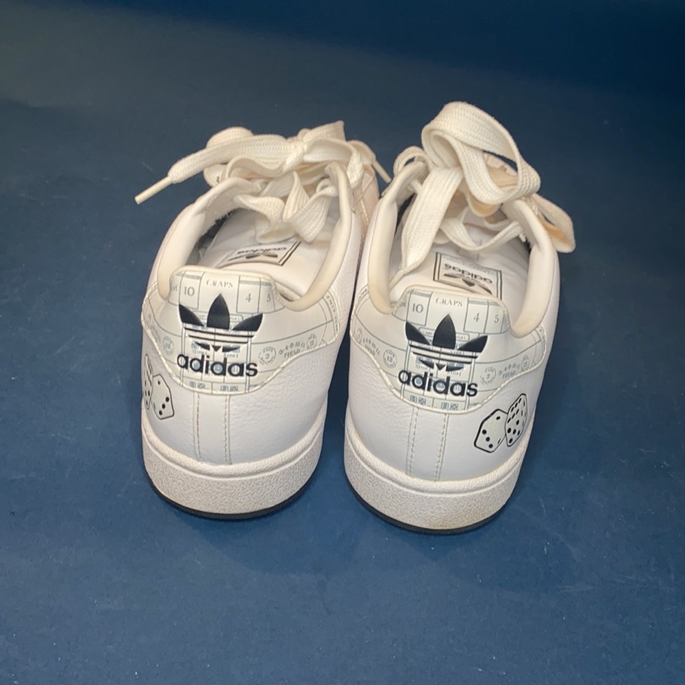 Adidas - Picture 2 of 4